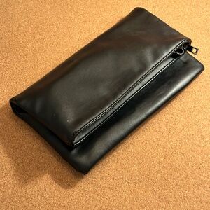 BLACK FOLDOVER CLUTCH